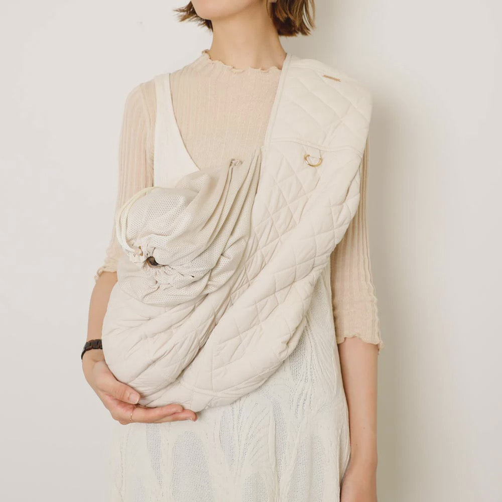 Caninie-Monchéri Quilted Mesh Sling กระเป๋าสะพายสัตว์เลี้ยง (Size M / สี Ivory)