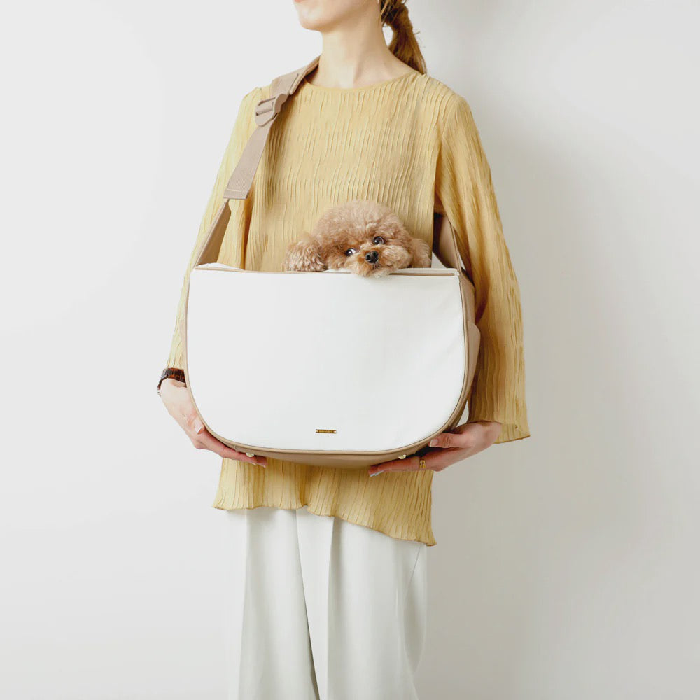 Caninie-Monchéri Canvas with Mesh x Eco-Leather Pet Sling  กระเป๋าสะพายสัตว์เลี้ยง Monchéri ผ้าแคนวาส ตาข่ายระบายอากาศ แต่งหนังอีโค่