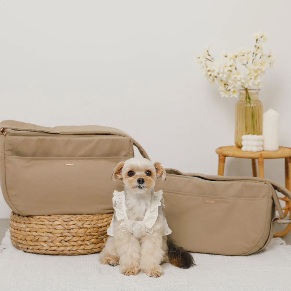 Caninie-Monchéri Dog Sling with Mesh กระเป๋าสะพายสุนัขระบายอากาศ | กระเป๋าอุ้มหมา ตาข่าย Mesh พกพาสะดวก สำหรับสุนัขพันธุ์เล็ก