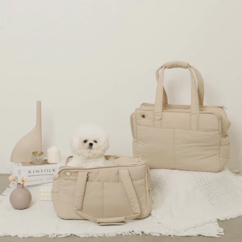 Caninie-Monchéri Lightweight Water-Repellent Pet Bag  กระเป๋าใส่สัตว์เลี้ยงน้ำหนักเบา กันน้ำ ดีไซน์มินิมอลจากญี่ปุ่น